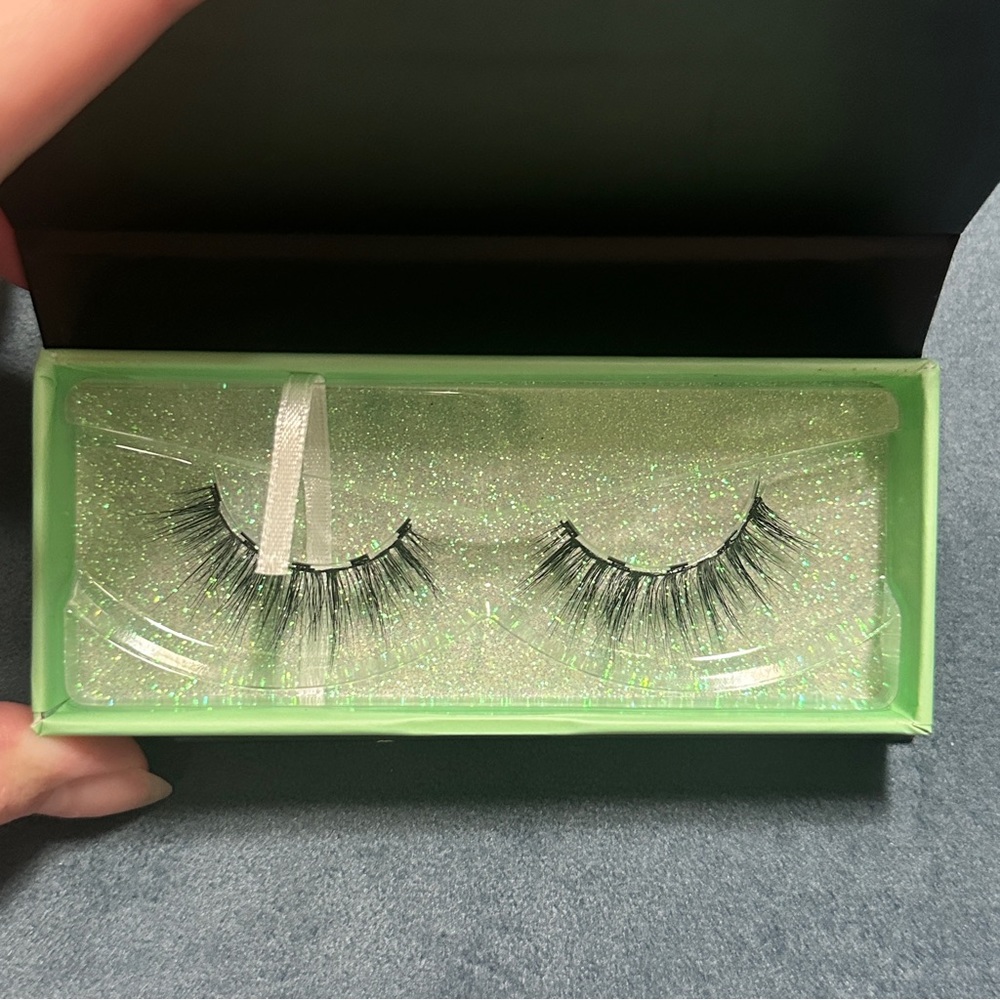 2 Moxielash Flashy Lash Magnetic Lashes